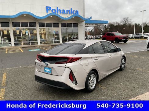 Used 2019 Toyota Prius Prime Plus image 7
