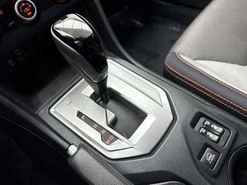 Used 2022 Subaru Crosstrek 2.0i Premium image 23