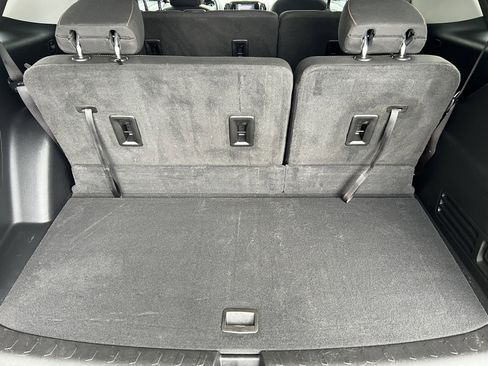 Used 2020 Chevrolet Traverse LS image 17