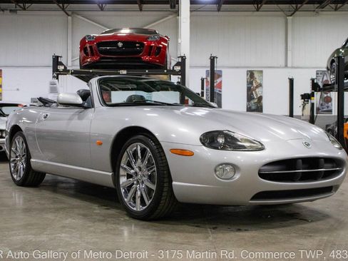 Used 2006 Jaguar XK8 Convertible RWD image 11