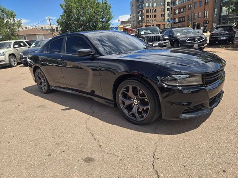 Used 2019 Dodge Charger R/T RWD image 14