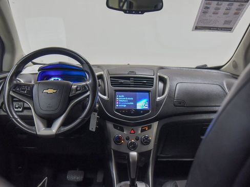 Used 2016 Chevrolet Trax LT w/ LT Convenience Package image 23