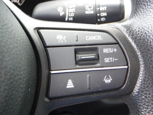 Used 2023 Honda HR-V LX image 29