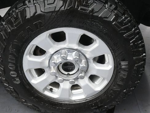 Used 2024 Ford F350 XLT image 33