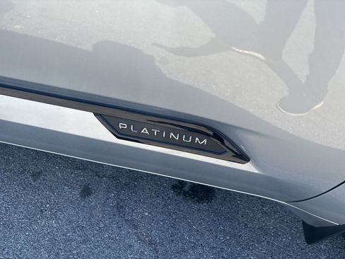 Used 2024 Toyota Sequoia Platinum image 16