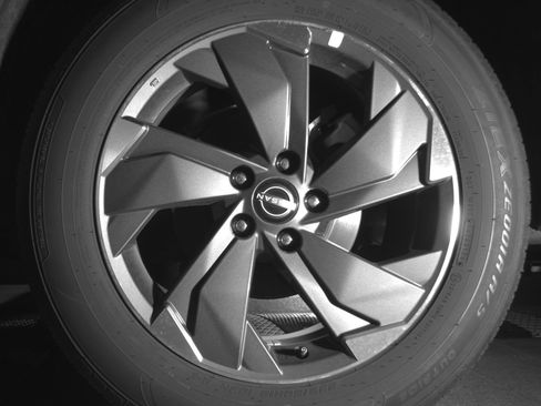 Used 2025 Nissan Rogue SV FWD image 14