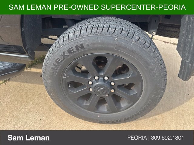 Used 2021 RAM 2500 Big Horn w/ Night Edition AWD/4WD image 8