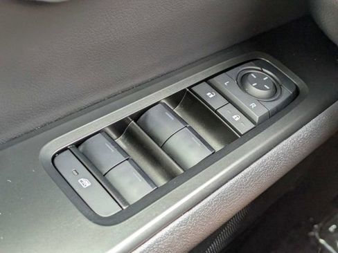 Used 2025 Lexus UX 300h FWD w/ Accessory Package (Z1) image 21