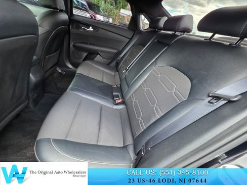 Used 2023 Kia Forte GT-Line w/ GT-Line Technology Package FWD image 15