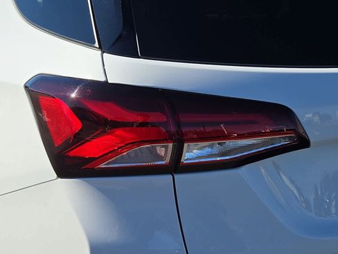 Used 2024 Chevrolet Equinox RS w/ RS Leather Package image 11