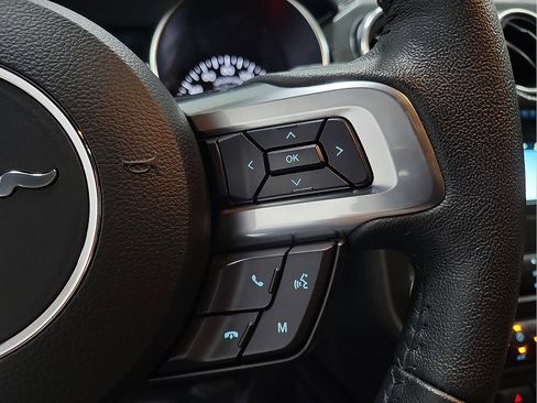 Used 2023 Ford Mustang Coupe RWD image 19