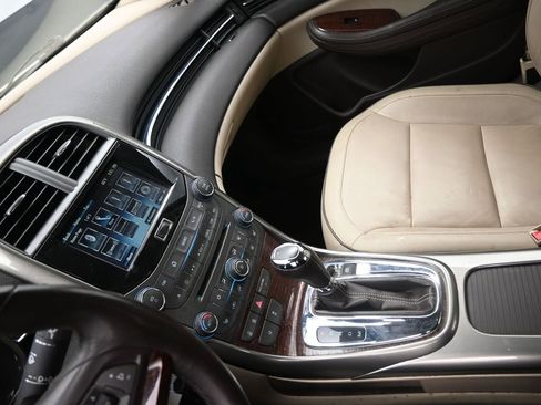 Used 2013 Chevrolet Malibu LT image 14