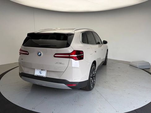 Used 2025 BMW X3 xDrive30i w/ Premium Package AWD/4WD image 4
