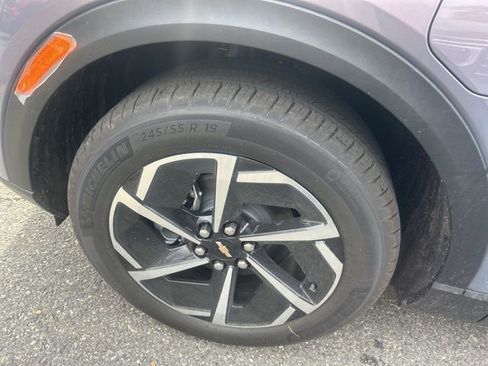 New 2026 Chevrolet Equinox EV LT image 7