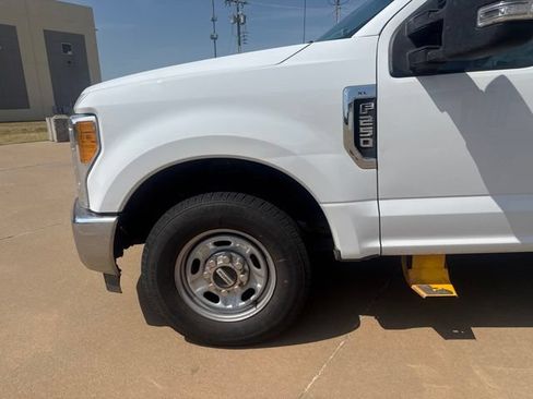 Used 2017 Ford F250 XL w/ Power Equipment Group RWD image 9