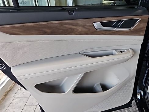 New 2026 Volkswagen Atlas SE image 22