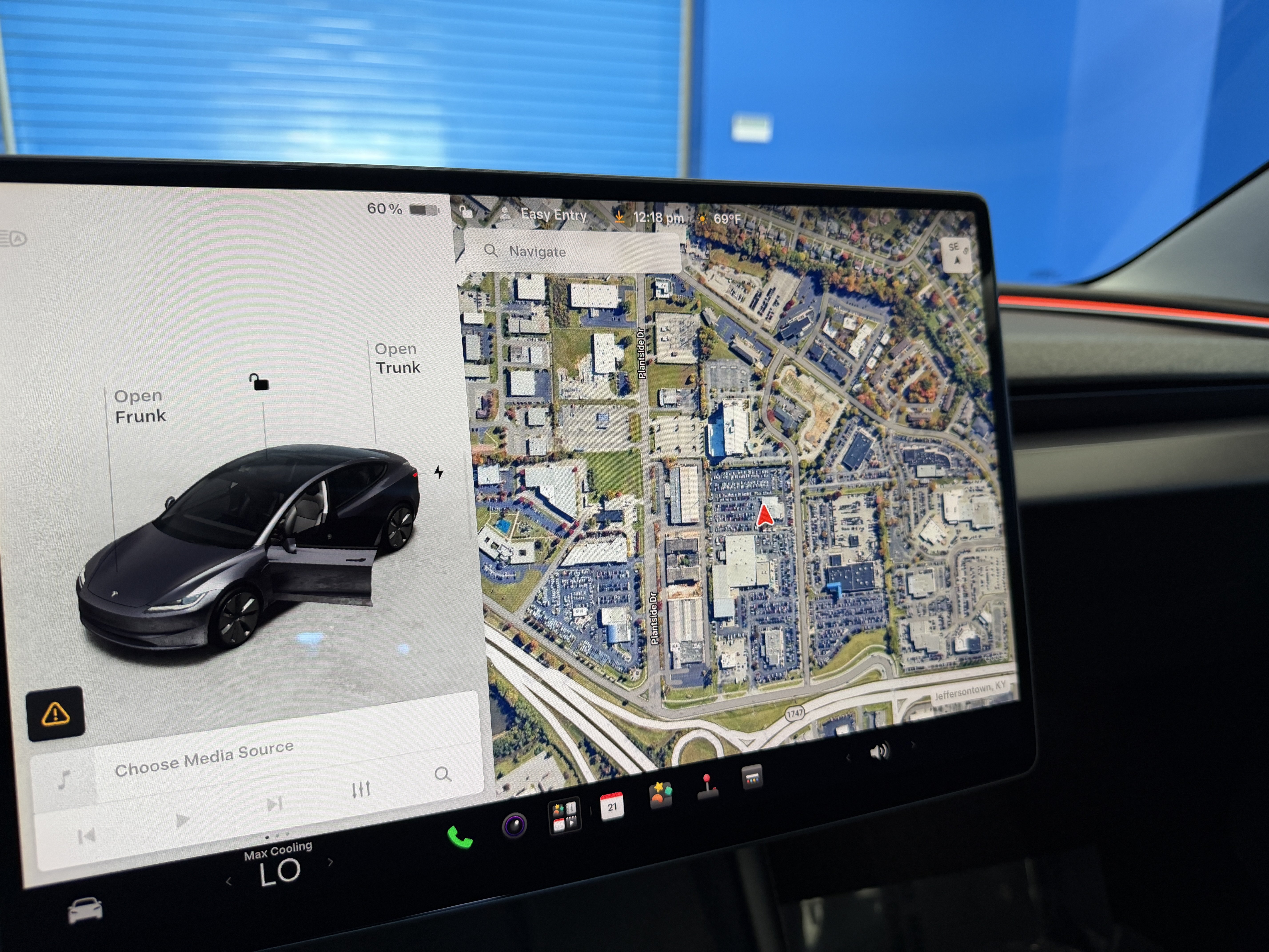 Used 2025 Tesla Model 3 Long Range RWD image 19