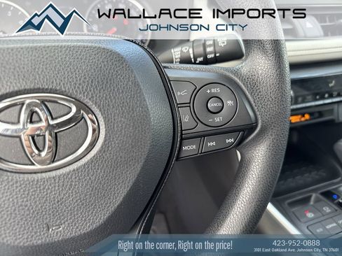 Used 2019 Toyota RAV4 XLE image 32