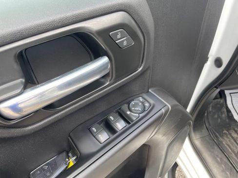 Used 2022 Chevrolet Silverado 1500 Custom RWD image 21