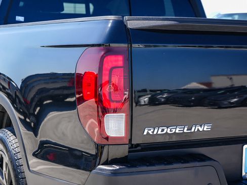Used 2023 Honda Ridgeline Black Edition image 9