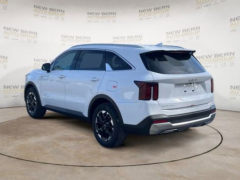 New 2026 Kia Sorento S FWD image 3