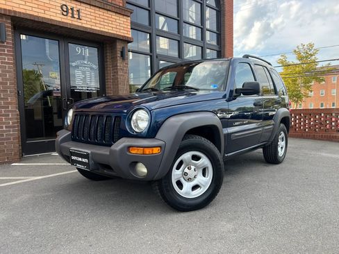 Used 2002 Jeep Liberty Sport AWD/4WD image 2