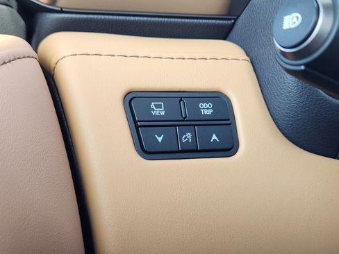 New 2026 Lexus LX 700h Luxury AWD/4WD image 18