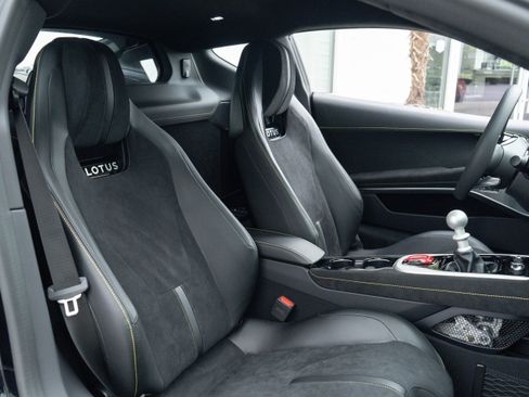 New 2025 Lotus Emira image 29
