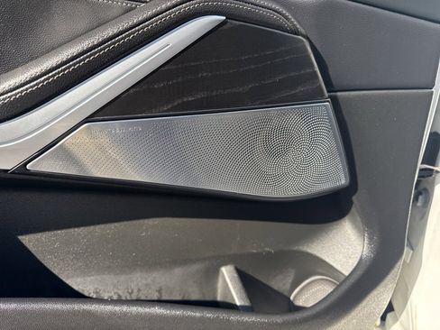 Used 2020 BMW X7 M50i w/ Dynamic Handling Package image 16