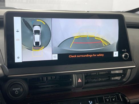 Used 2024 Toyota Prius Prime Premium image 13