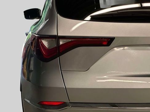 Certified 2024 Acura MDX SH-AWD w/ Technology Package image 12
