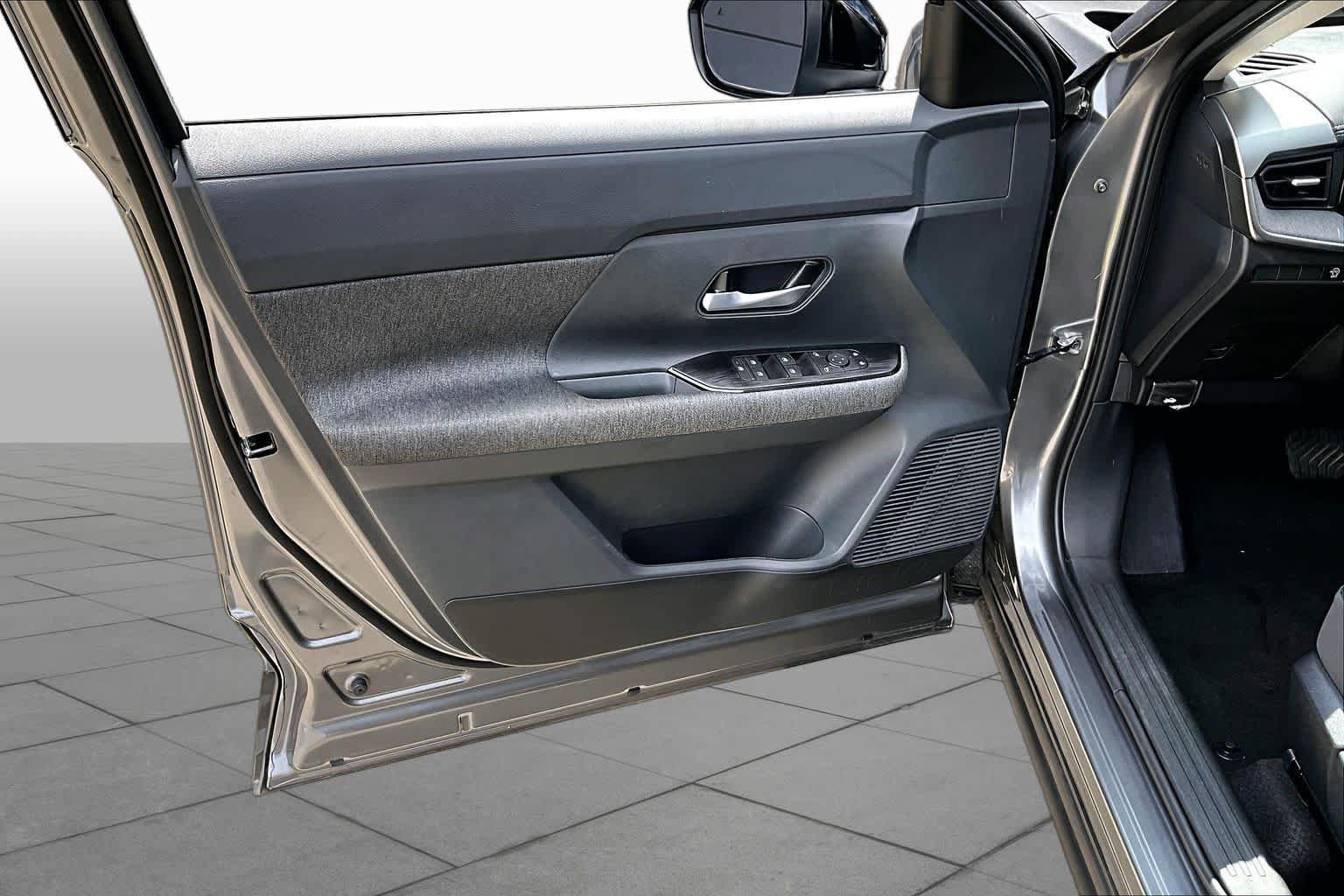 Certified 2026 Nissan Kicks SV w/ Charging Package FWD image 22