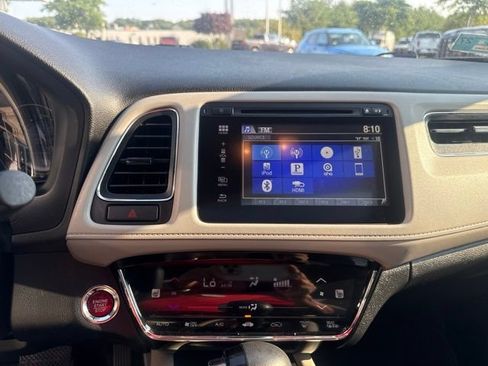 Used 2018 Honda HR-V EX image 17