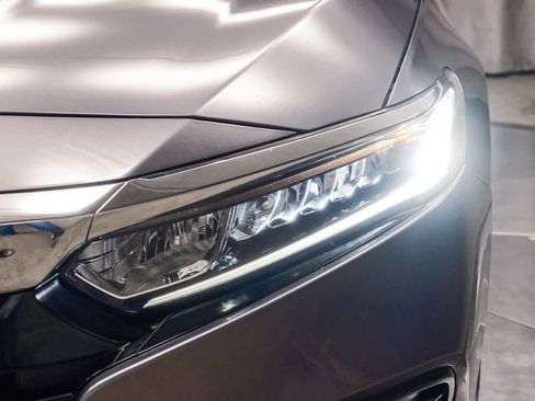 Used 2019 Honda Accord LX image 11