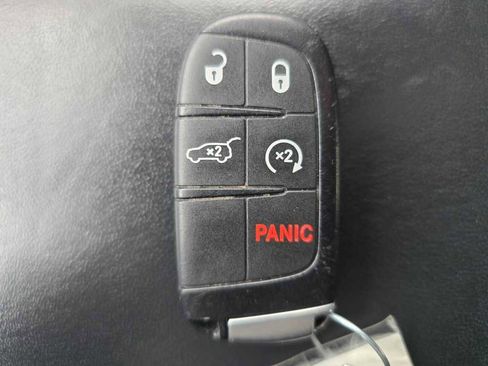 Used 2016 Dodge Durango R/T image 22