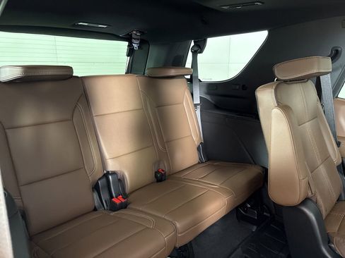 New 2026 Chevrolet Tahoe High Country w/ LPO, Illumination Package AWD/4WD image 22