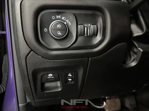 Used 2024 RAM 1500 Laramie AWD/4WD image 33