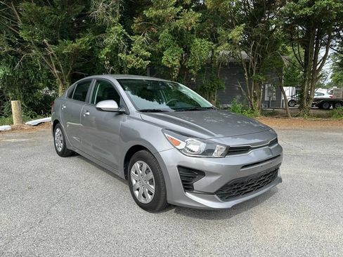 Used 2022 Kia Rio S FWD image 3
