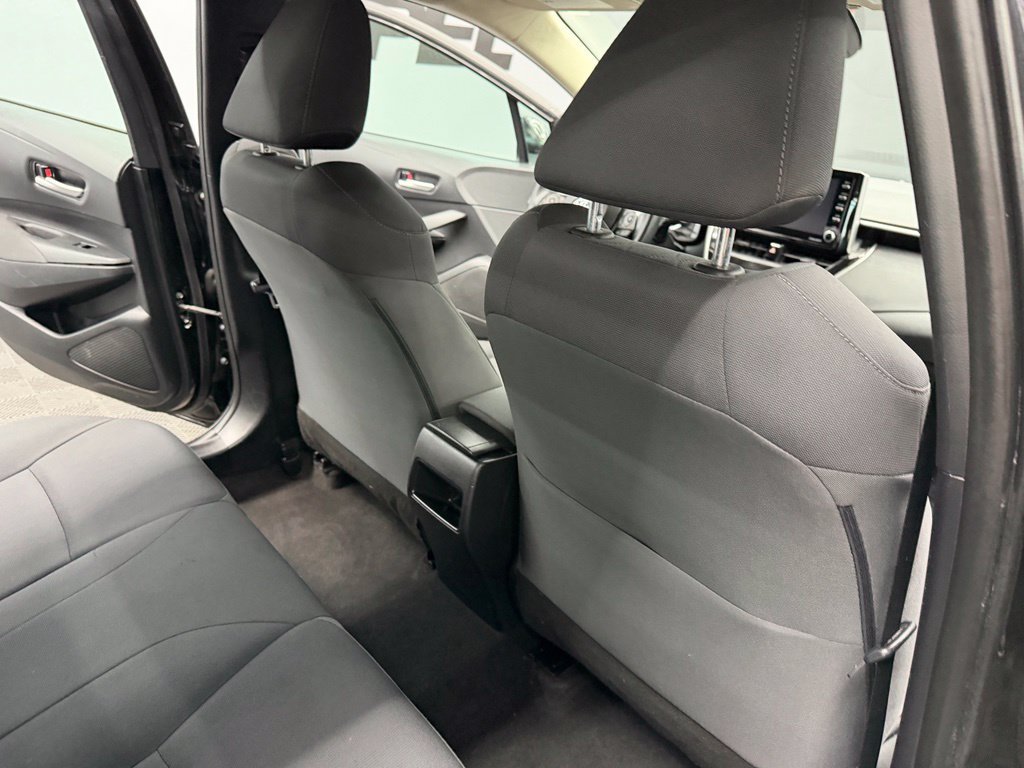 Used 2021 Toyota Corolla LE w/ Carpet Mat Package (TMS) FWD image 42
