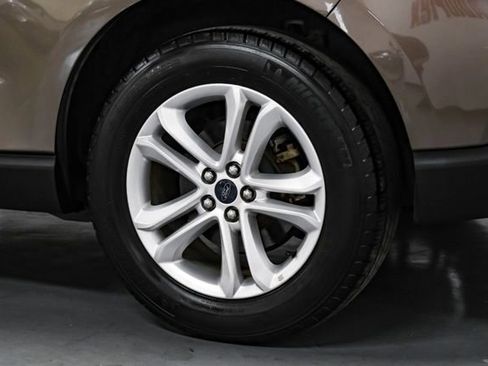 Used 2019 Ford Edge SEL w/ Equipment Group 201A FWD image 58