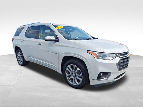 Used 2020 Chevrolet Traverse Premier FWD image 7