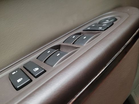 Used 2015 GMC Acadia Denali AWD/4WD image 27