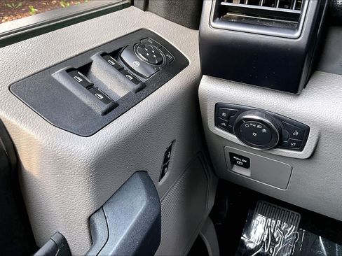 Used 2019 Ford F150 XL w/ Equipment Group 101A Mid AWD/4WD image 34