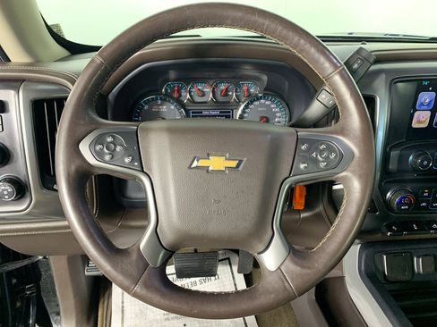 Used 2017 Chevrolet Silverado 1500 LTZ Z71 w/ LTZ Plus Package AWD/4WD image 21