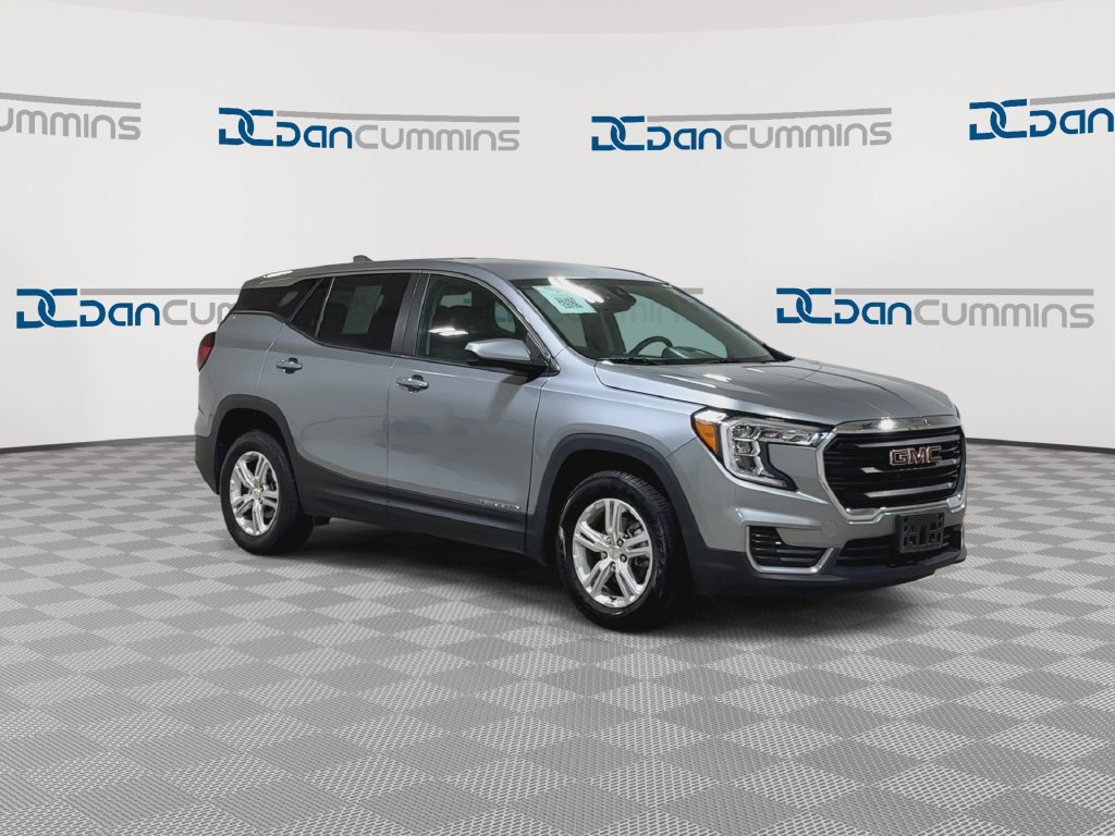 Used 2024 GMC Terrain SLE AWD/4WD image 3