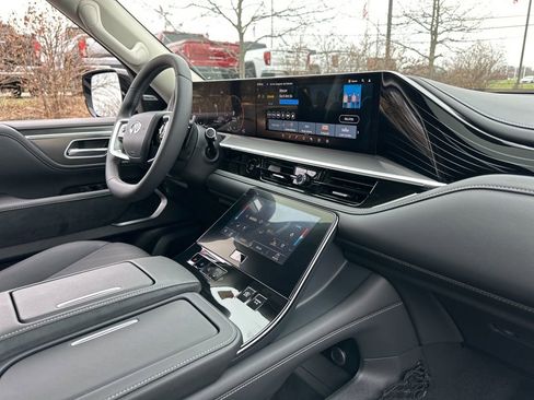 New 2026 INFINITI QX80 Luxe w/ Exterior Package image 16