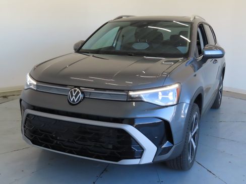 New 2026 Volkswagen Taos SEL AWD/4WD image 9
