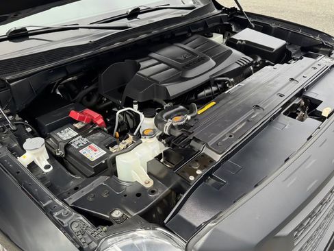 Used 2021 Nissan Titan S w/ S Utility Package AWD/4WD image 27