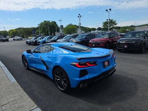 Used 2024 Chevrolet Corvette Stingray Coupe RWD image 4
