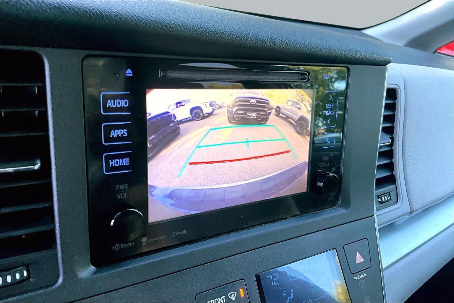 Certified 2017 Toyota Sienna LE FWD image 27
